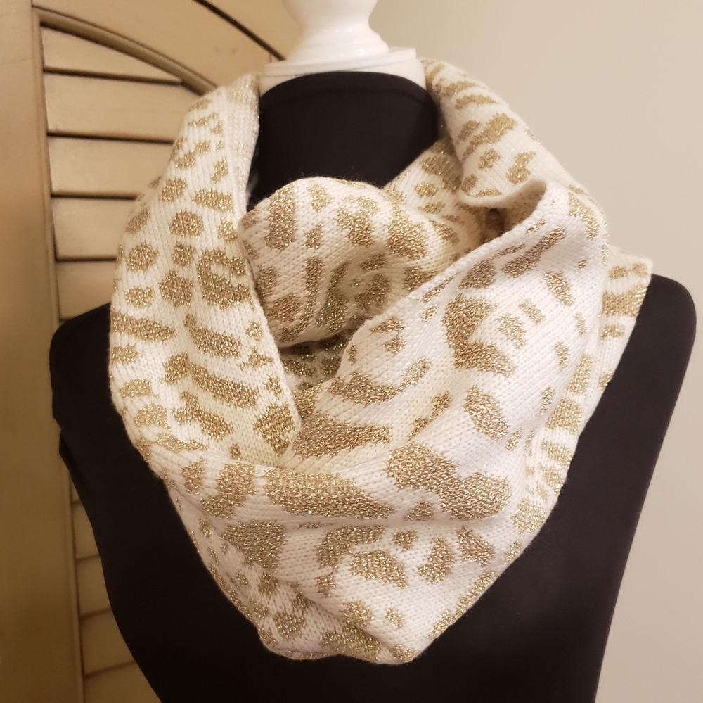 Calvin KLEIN Infinity Scarf